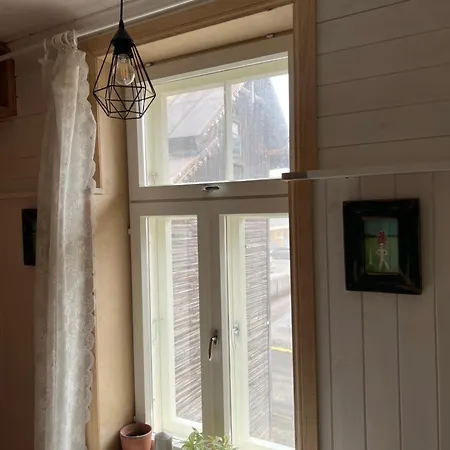 Vaeikese Taenava Kamber Appartement