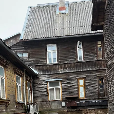 Vaeikese Taenava Kamber Appartement